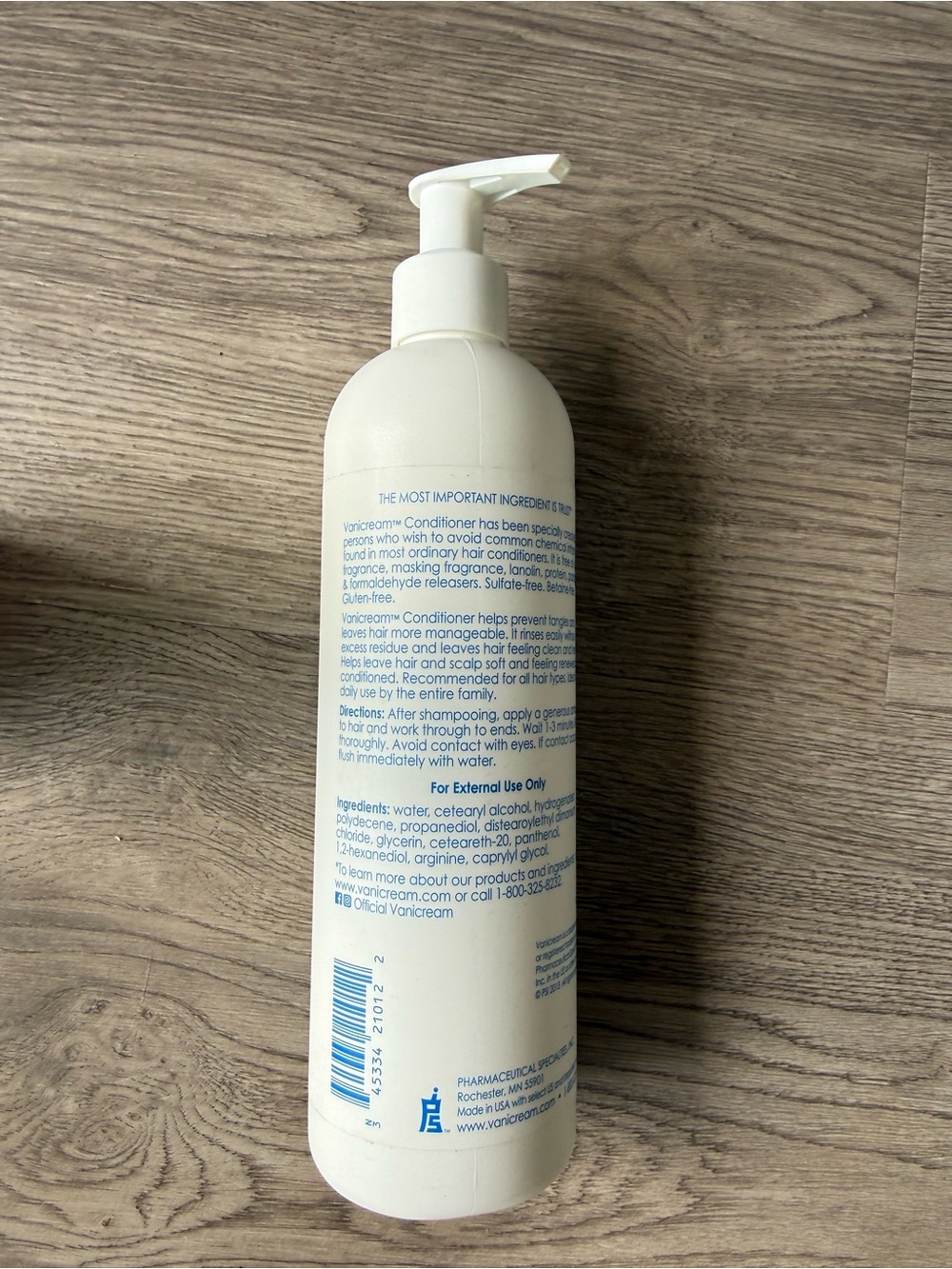 NWT-Vanicream Shampoo & Conditioner Lot- (1) Shampoo (2) Conditioners - Picture 5 of 9
